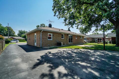 8426 Rutherford Ave, Burbank, IL 60459 photo 22