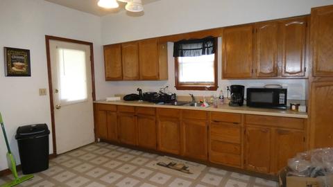 1030 S Osborn Ave, Kankakee, IL 60901 photo 4