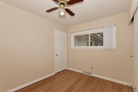 911 W Broadway St, Mchenry, IL 60051 photo 15