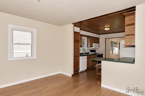 911 W Broadway St, Mchenry, IL 60051 photo 6