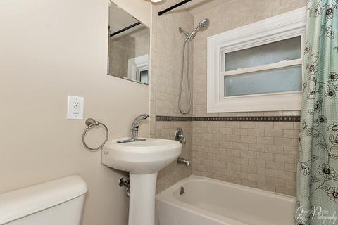 911 W Broadway St, Mchenry, IL 60051 photo 18