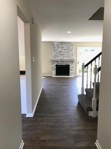 1196 Briarcliffe Blvd, Wheaton, IL 60189 photo 4