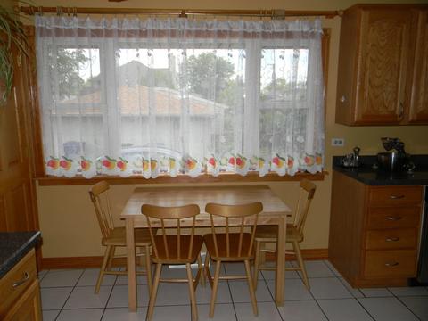 7348 W 85th St, Bridgeview, IL 60455 photo 9