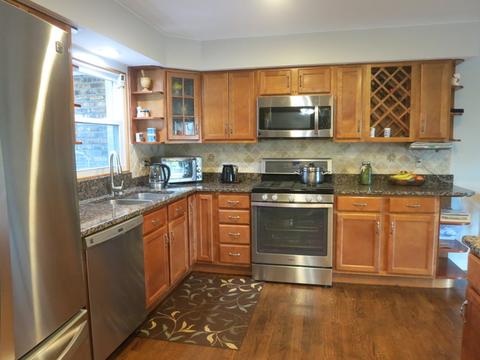 1115 W Compton, Addison, IL 60101 photo 5