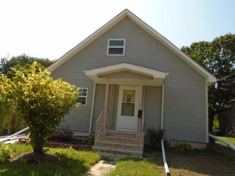 325 Maple St, Oglesby, IL 61348 photo 1