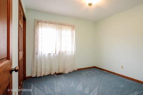 206 Katie Ln, Mchenry, IL 60050 photo 9