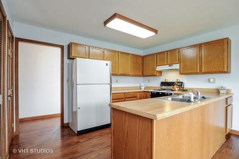 206 Katie Ln, Mchenry, IL 60050 photo 3