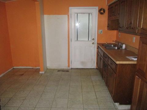 908 Robert St, Aurora, IL 60506 photo 8