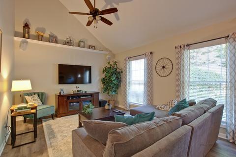 14 Timber Ter, Cary, IL 60013 photo 6