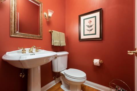 26 W043 Embden Ln, Wheaton, IL 60189 photo 17