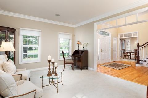 26 W043 Embden Ln, Wheaton, IL 60189 photo 4