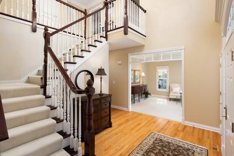 26 W043 Embden Ln, Wheaton, IL 60189 photo 3