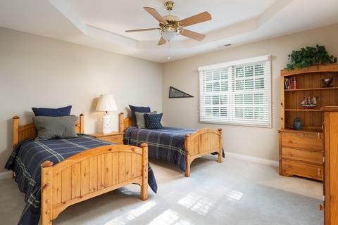 26 W043 Embden Ln, Wheaton, IL 60189 photo 29