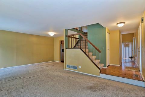 2627 Jasmine Ln, Rolling Meadows, IL 60008 photo 4