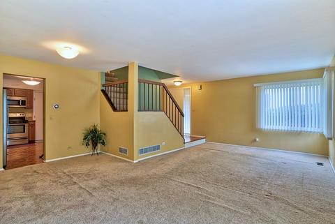 2627 Jasmine Ln, Rolling Meadows, IL 60008 photo 3