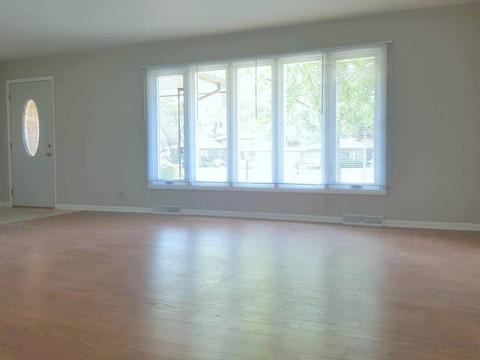 15713 Pine Ct, Oak Forest, IL 60452 photo 6