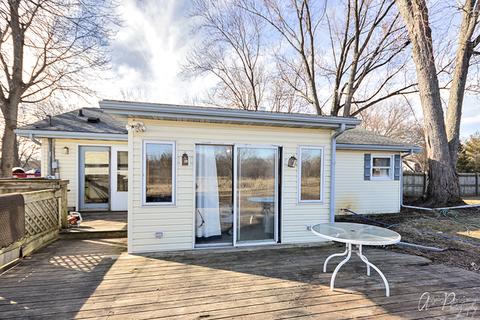 1408 Hickory St, Holiday Hills, IL 60051 photo 5