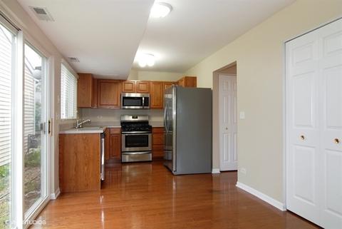 908 Serendipity Dr, Aurora, IL 60504 photo 5