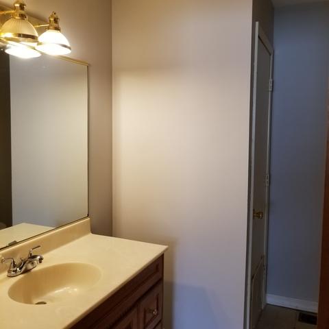 2045 Shepard Rd, Hoffman Estates, IL 60169 photo 17