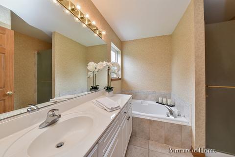 39 W221 E Mallory Dr, Geneva, IL 60134 photo 15
