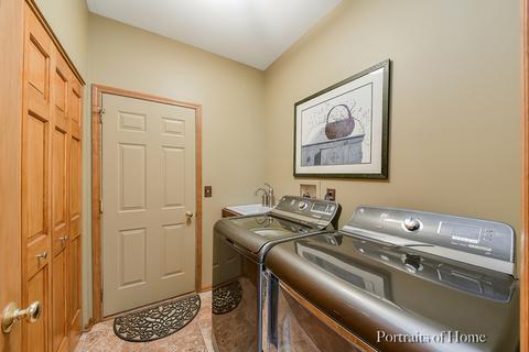 39 W221 E Mallory Dr, Geneva, IL 60134 photo 12