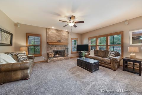 39 W221 E Mallory Dr, Geneva, IL 60134 photo 8