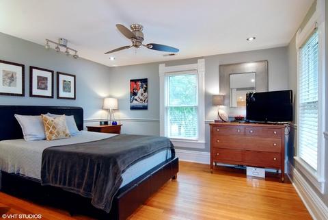 119 N Wright St, Naperville, IL 60540 photo 25