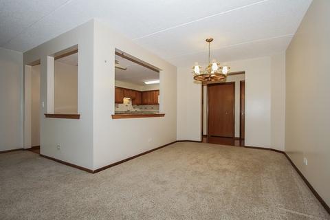 1600 E Thacker St #404, Des Plaines, IL 60016 photo 5
