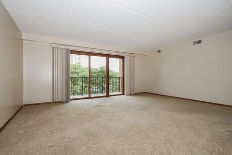 1600 E Thacker St #404, Des Plaines, IL 60016 photo 2