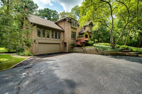27 W185 Mack Rd, Wheaton, IL 60189 photo 2