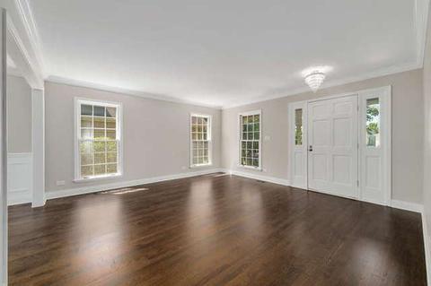 231 Bates St, Wheaton, IL 60187 photo 2