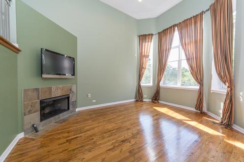 846 E 45th St, Chicago, IL 60653 photo 3