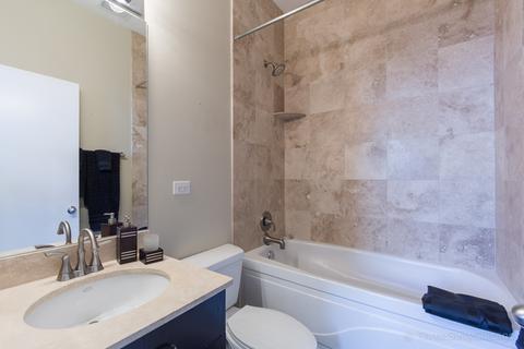846 E 45th St, Chicago, IL 60653 photo 31