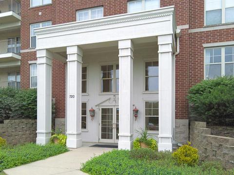720 Prestwick Ln #203, Wheeling, IL 60090 photo 3