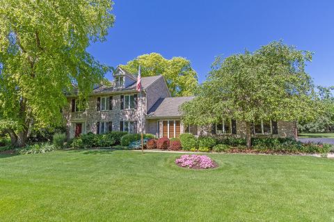 11 N156 Williamsburg Dr, Elgin, IL 60124 photo 1