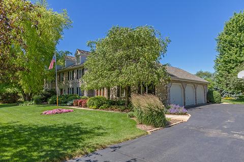 11 N156 Williamsburg Dr, Elgin, IL 60124 photo 3