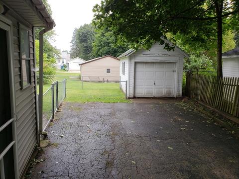 910 S Ottawa Ave, Dixon, IL 61021 photo 5