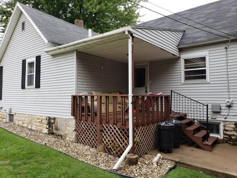 910 S Ottawa Ave, Dixon, IL 61021 photo 3