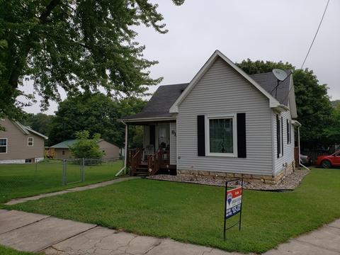 910 S Ottawa Ave, Dixon, IL 61021 photo 1
