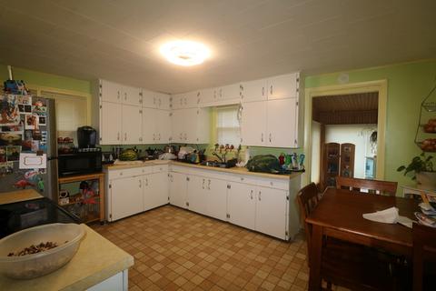 401 S Third St, Peotone, IL 60468 photo 4
