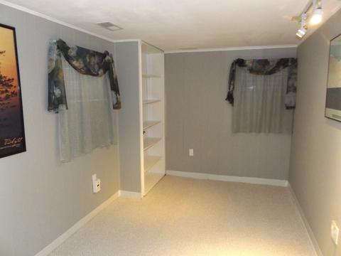 1709 W Rusty Dr, Mount Prospect, IL 60056 photo 16