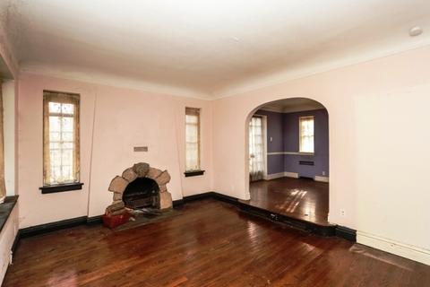 292 N Wolf Rd, Des Plaines, IL 60016 photo 13
