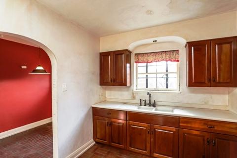 292 N Wolf Rd, Des Plaines, IL 60016 photo 19