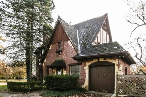 292 N Wolf Rd, Des Plaines, IL 60016 photo 2