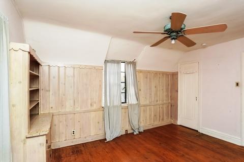 292 N Wolf Rd, Des Plaines, IL 60016 photo 23
