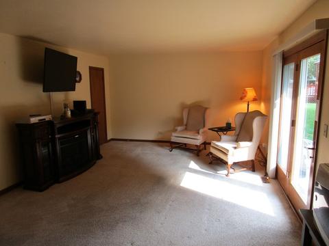 905 Carriage Dr, Algonquin, IL 60102 photo 5