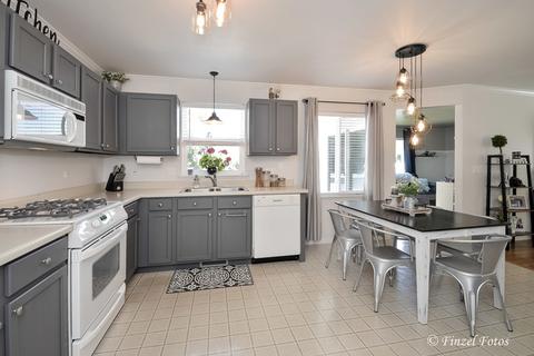 300 Highbridge Trl, Mchenry, IL 60050 photo 5