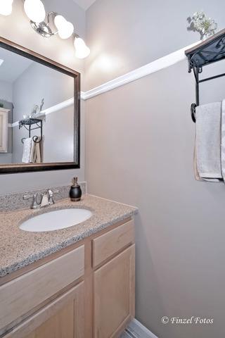 300 Highbridge Trl, Mchenry, IL 60050 photo 17