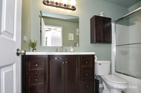 300 Highbridge Trl, Mchenry, IL 60050 photo 10