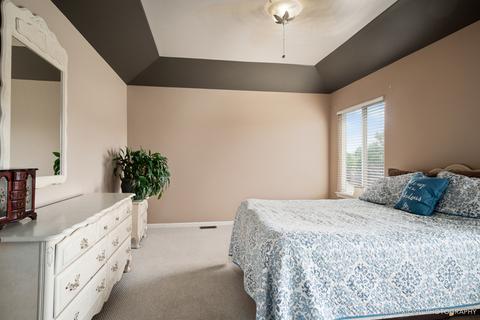 2560 Smithfield Ln, Aurora, IL 60503 photo 14